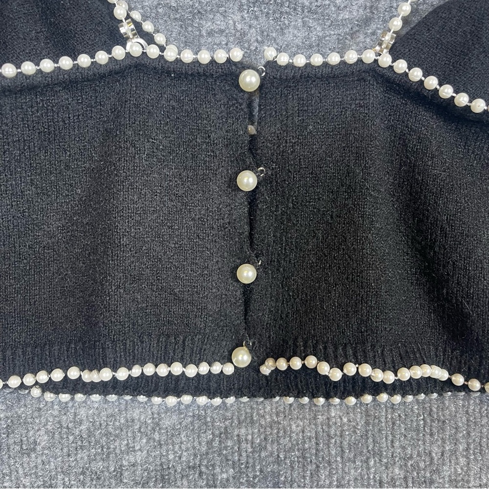 ASTR the Label Women Small Kira Black Pearl Knit Sweater Tank Crop Top Old Money - Picture 8 of 11